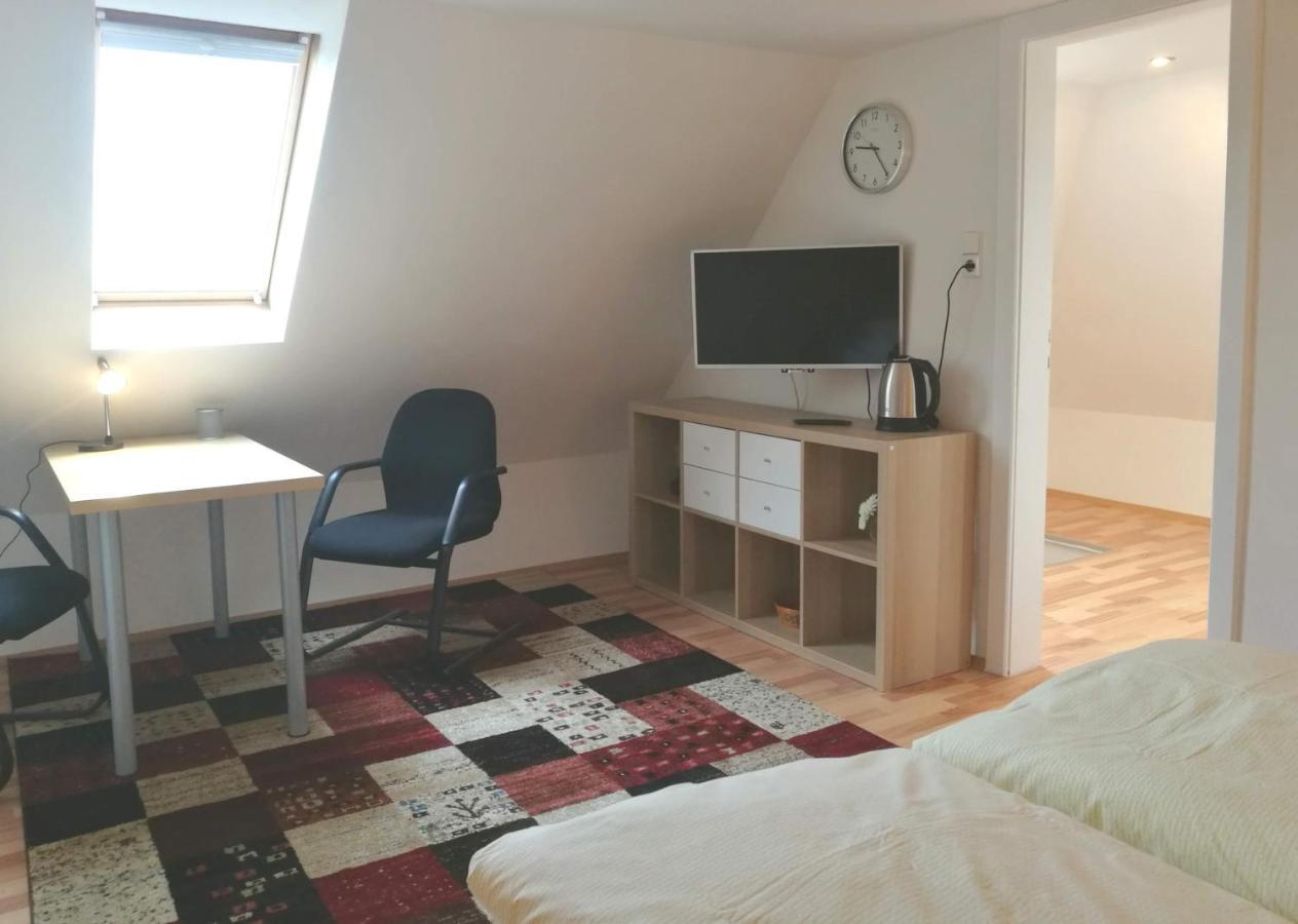 4-Zimmer Haus In Leipzig Exterior foto